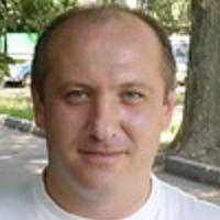 Инструктор по вождению Роман Григорьевич