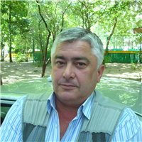 Инструктор по вождению Павел Петрович